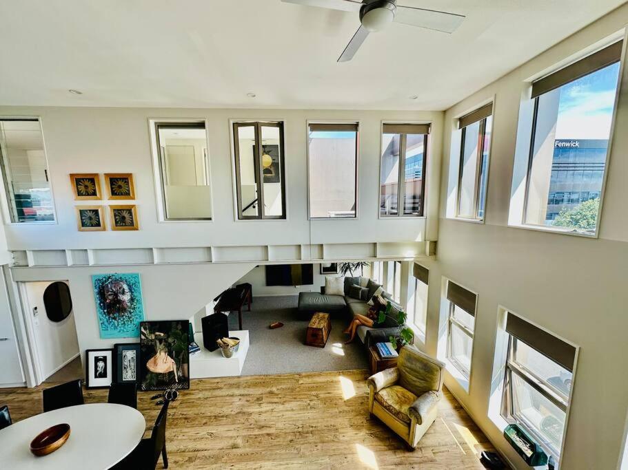 כרייסטצ'רץ' Stunning New York Loft Gallery מראה חיצוני תמונה